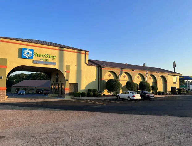 SureStay Hotel by Best Western Mt Pleasant hotel detail image 3