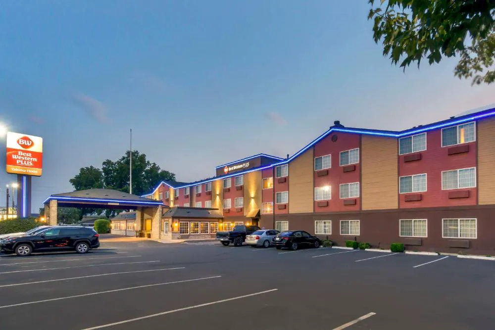 Best Western Plus Yakima Hotel hotel hero