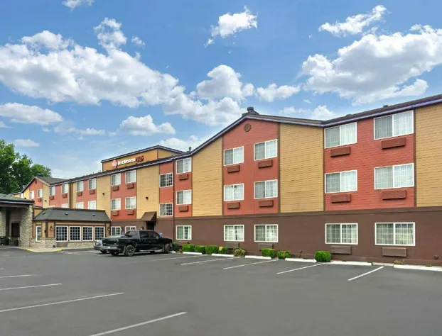 Best Western Plus Yakima Hotel hotel detail image 1