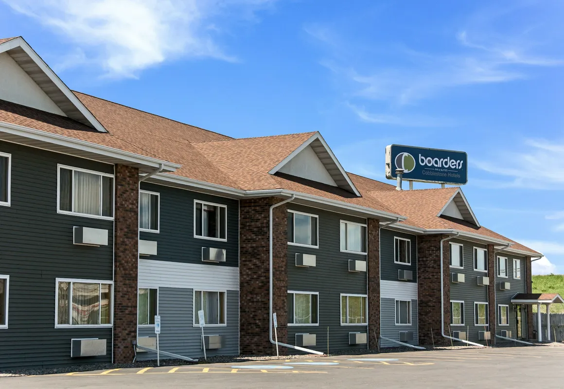 Quality Inn hotel hero