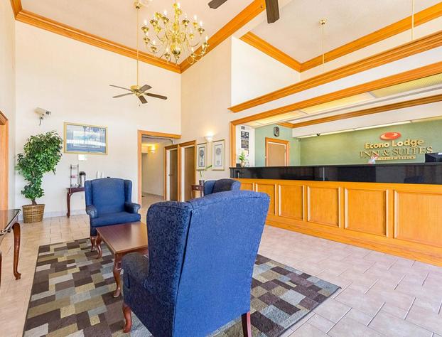 Econo Lodge Inn & Suites Bentonville hotel detail image 3