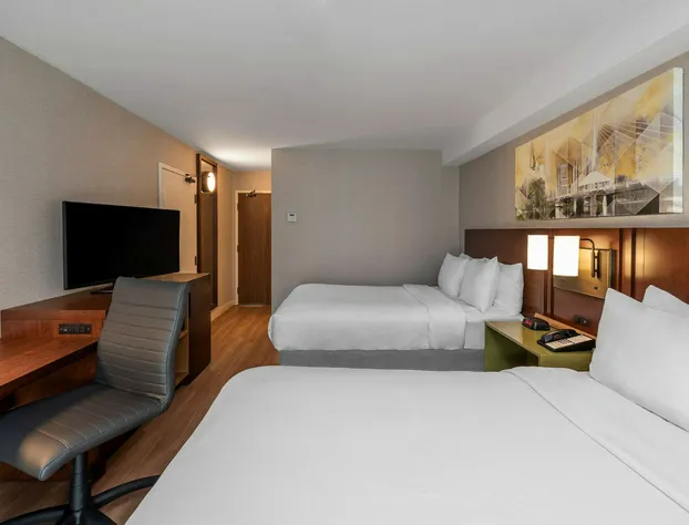 Comfort Inn Winnipeg Airport hotel detail image 3