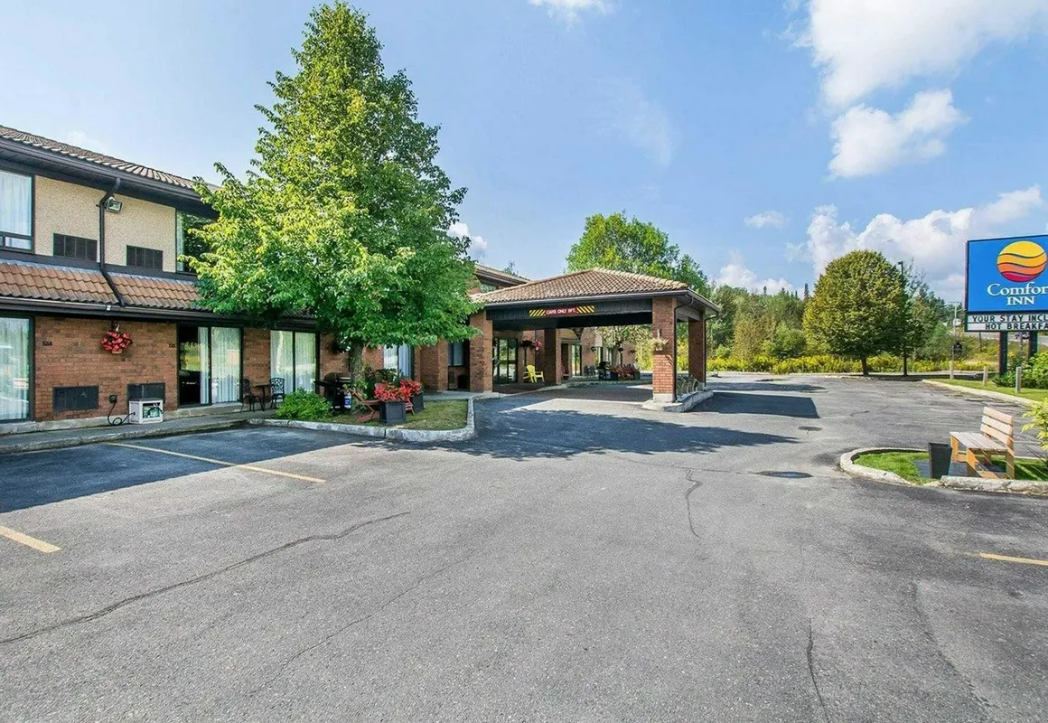 Comfort Inn Kirkland Lake hotel hero