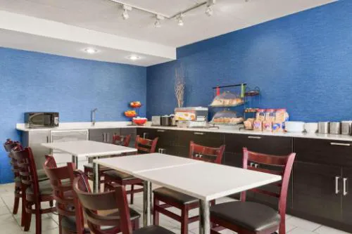 Travelodge by Wyndham Windsor hotel detail image 4