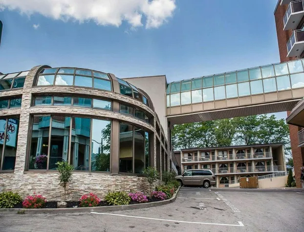 Quality Hotel Fallsview Cascade hotel detail image 1