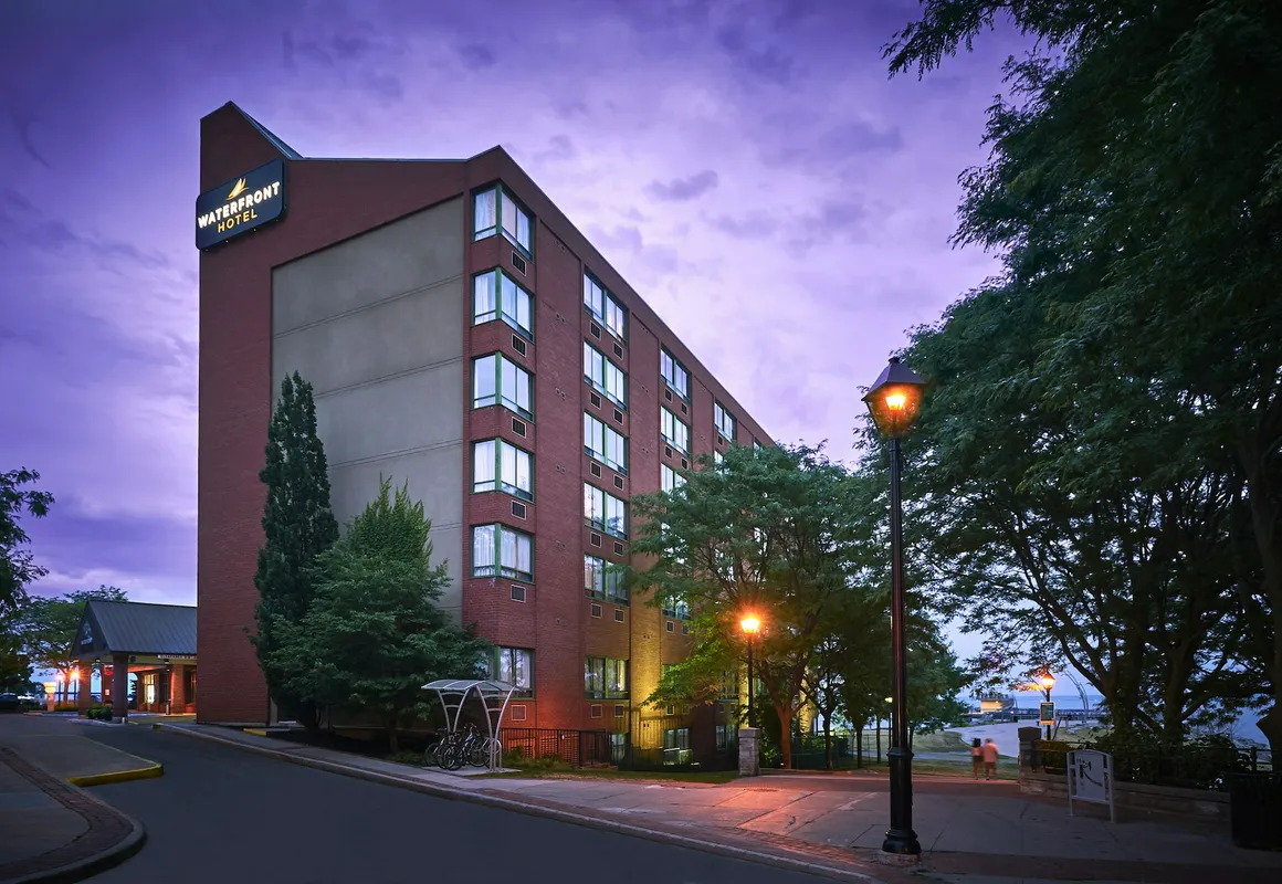 Waterfront Hotel Downtown Burlington hotel hero