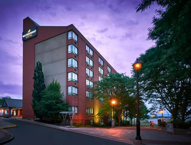 Waterfront Hotel Downtown Burlington hotel detail image 1