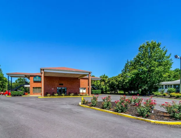 Quality Inn & Suites Creedmoor - Butner hotel detail image 2