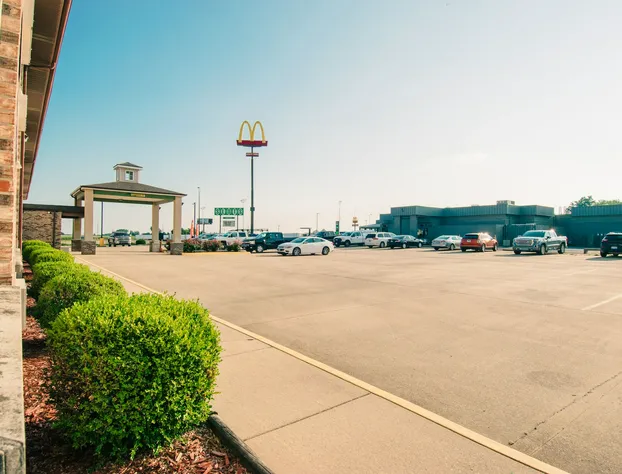 Super 8 by Wyndham McLean/Bloomington SW hotel detail image 3