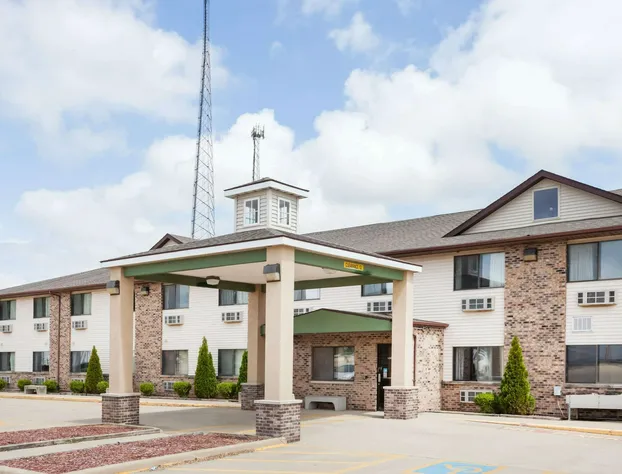 Super 8 by Wyndham McLean/Bloomington SW hotel detail image 4