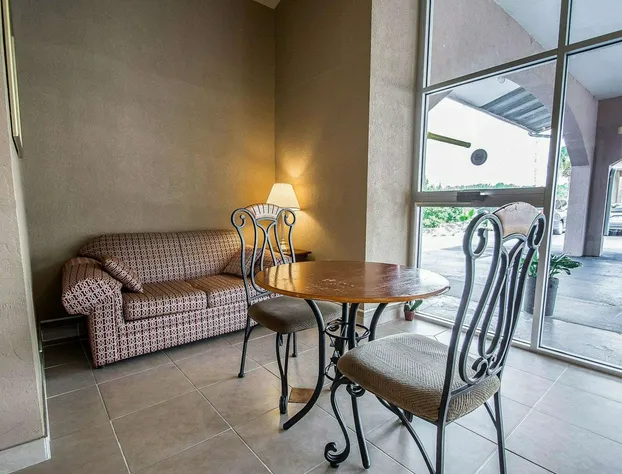 Rodeway Inn Gainesville - University Area hotel detail image 2