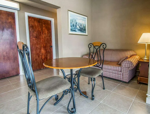 Rodeway Inn Gainesville - University Area hotel detail image 3