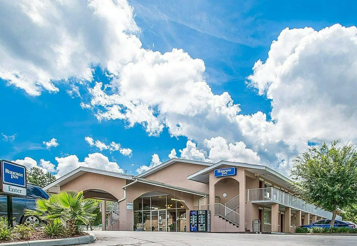Rodeway Inn Gainesville - University Area hotel hero