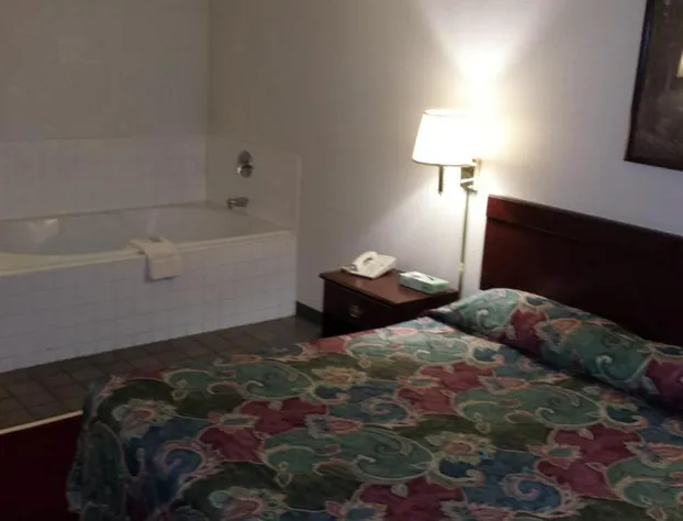 Quality Inn & Suites Brandenburg - Fort Knox hotel detail image 4