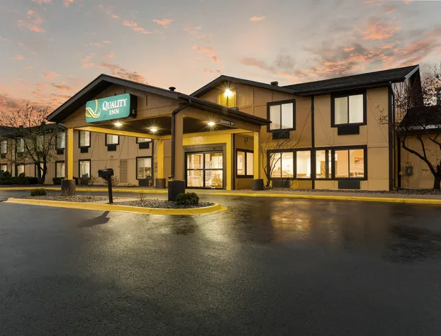 Quality Inn Marquette hotel detail image 3