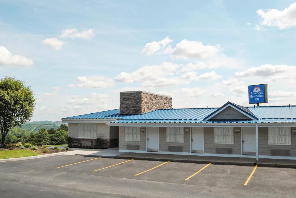 Americas Best Value Inn & Suites St. Clairsville Wheeling hotel hero