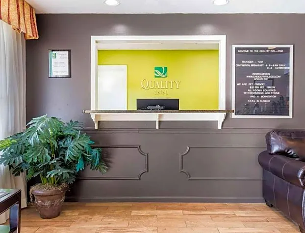 Quality Inn Arab hotel detail image 3