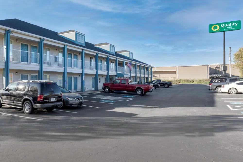 Quality Inn Seneca Clemson Area US-123 hotel hero
