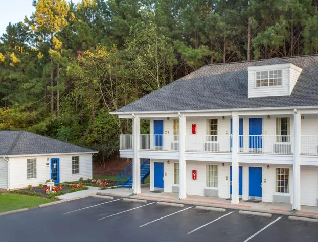 Baymont by Wyndham Greenwood hotel detail image 2