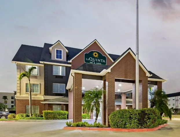 La Quinta Inn & Suites by Wyndham Pharr North McAllen hotel detail image 1
