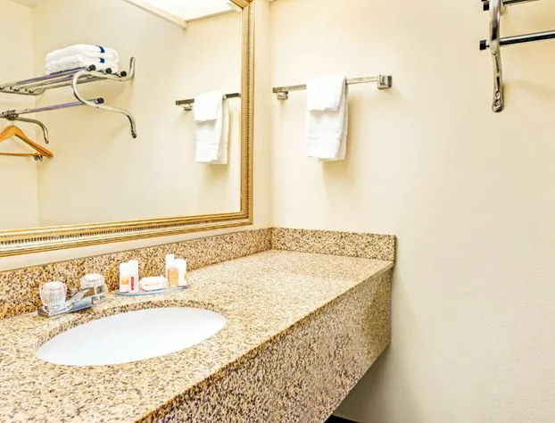 Days Inn by Wyndham Covington hotel detail image 3