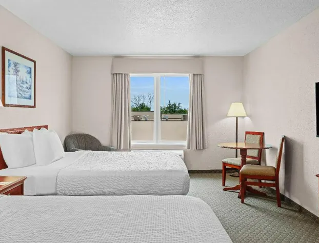 Days Inn & Suites by Wyndham Winkler hotel detail image 3