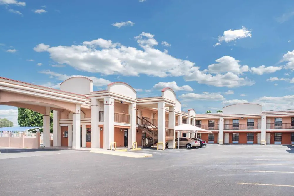 Days Inn by Wyndham McAllen hotel hero
