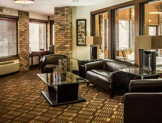 Quality Inn East Liverpool - Calcutta hotel detail image 1