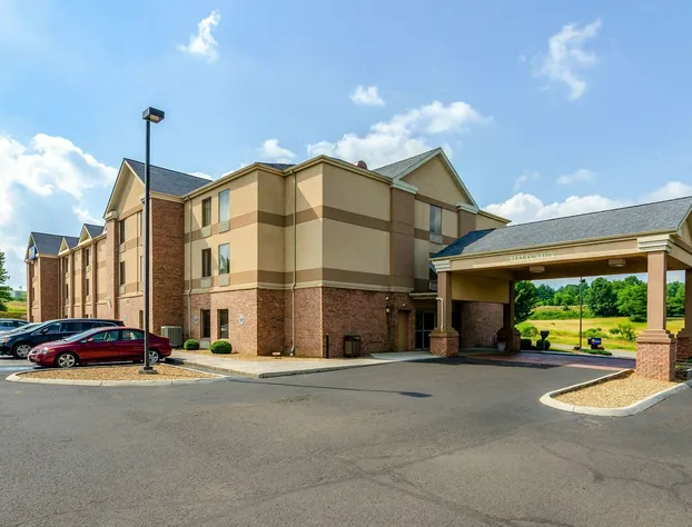 Comfort Inn & Suites Christiansburg I-81 hotel detail image 3