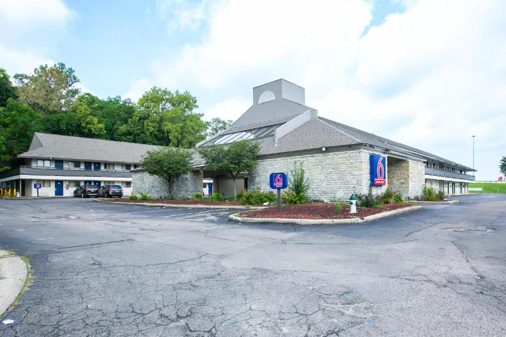 Motel 6 Dayton, OH - Englewood hotel hero