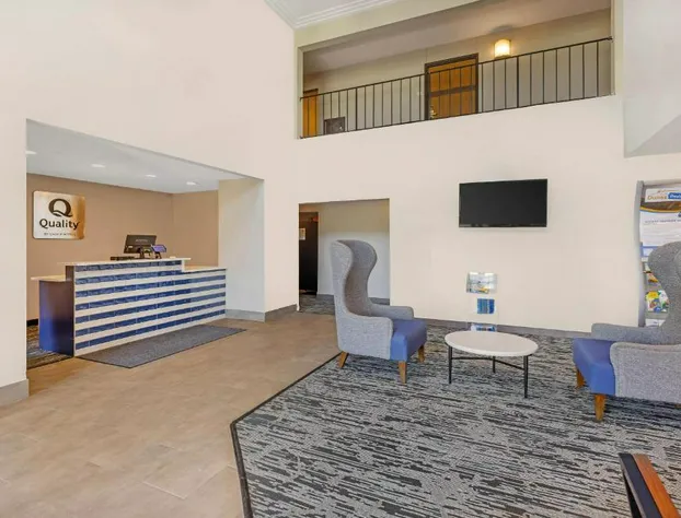Quality Inn Chesterton near Indiana Dunes National Park I-94 hotel detail image 4
