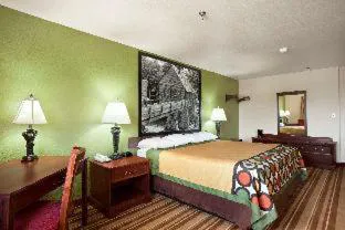 Super 8 by Wyndham Macon hotel detail image 4