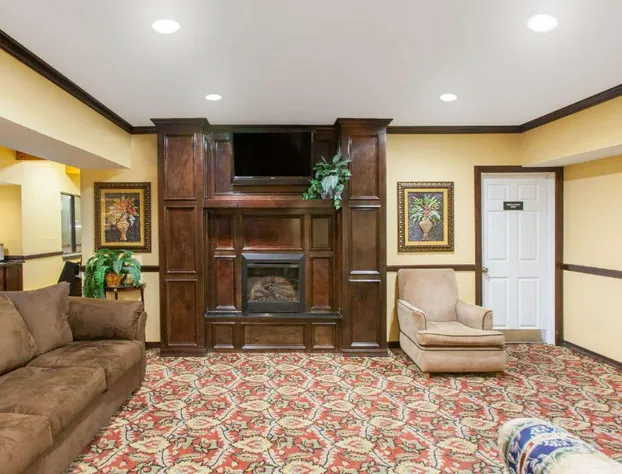 Super 8 by Wyndham Sallisaw hotel detail image 4