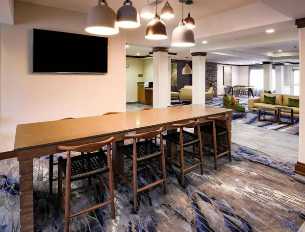 Fairfield Inn & Suites by Marriott Elizabethtown hotel detail image 2