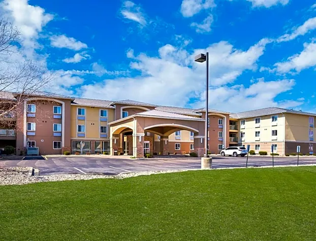 Comfort Inn & Suites Springfield I-55 hotel detail image 2