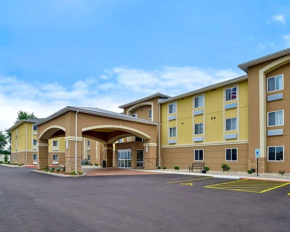 Comfort Inn & Suites Springfield I-55 hotel hero