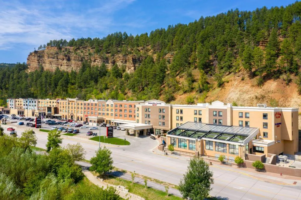 DoubleTree by Hilton Deadwood at Cadillac Jack's hotel hero