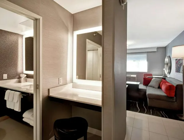 DoubleTree by Hilton Deadwood at Cadillac Jack's hotel detail image 2