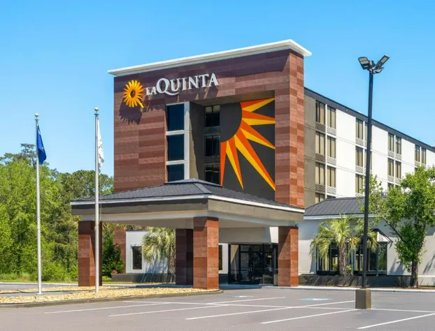 La Quinta Inn & Suites by Wyndham Myrtle Beach hotel detail image 2