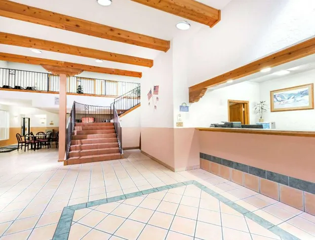 Days Inn & Suites by Wyndham Lordsburg hotel detail image 2