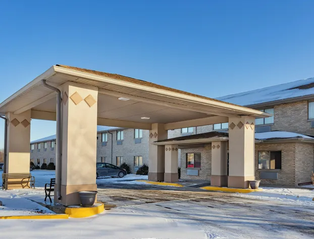 Super 8 by Wyndham Kokomo hotel detail image 1