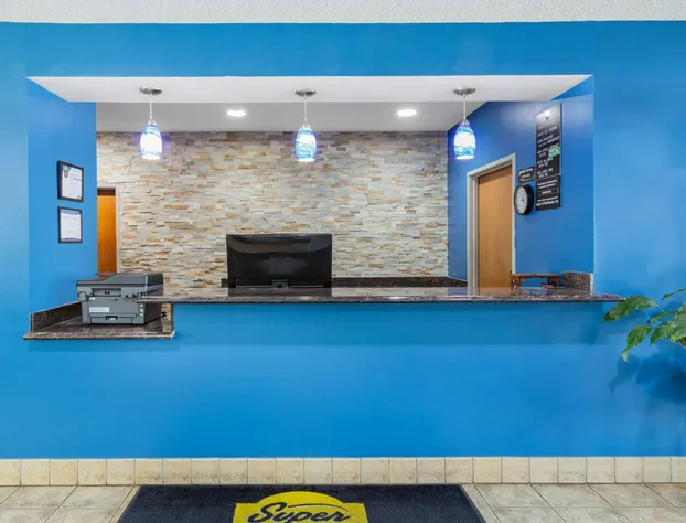 Super 8 by Wyndham Kokomo hotel detail image 3