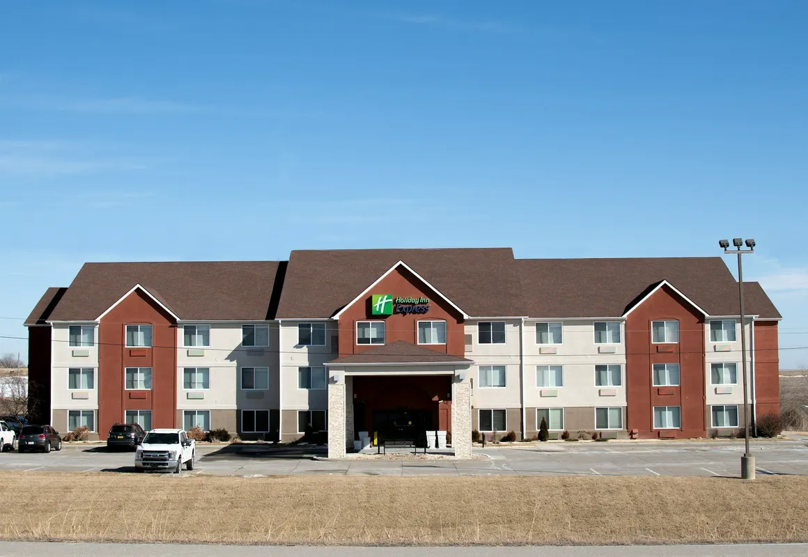 Holiday Inn Express & Suites Maryville by IHG hotel hero