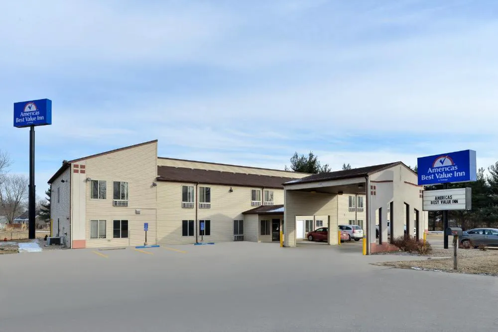Americas Best Value Inn Beardstown hotel hero