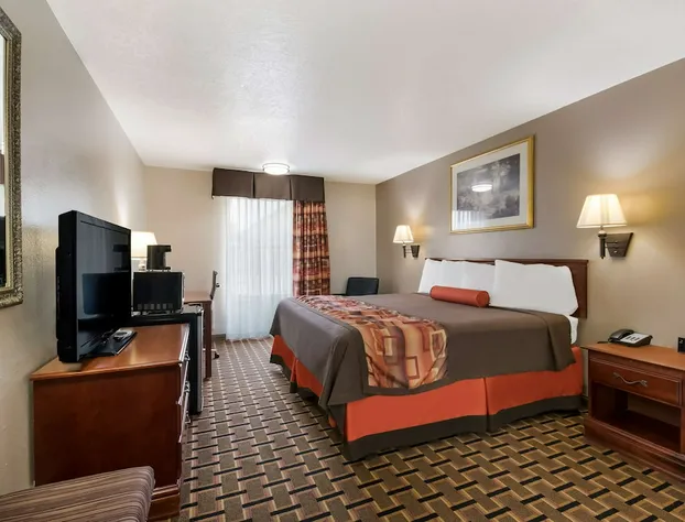 SureStay Hotel by Best Western Duncan hotel detail image 4