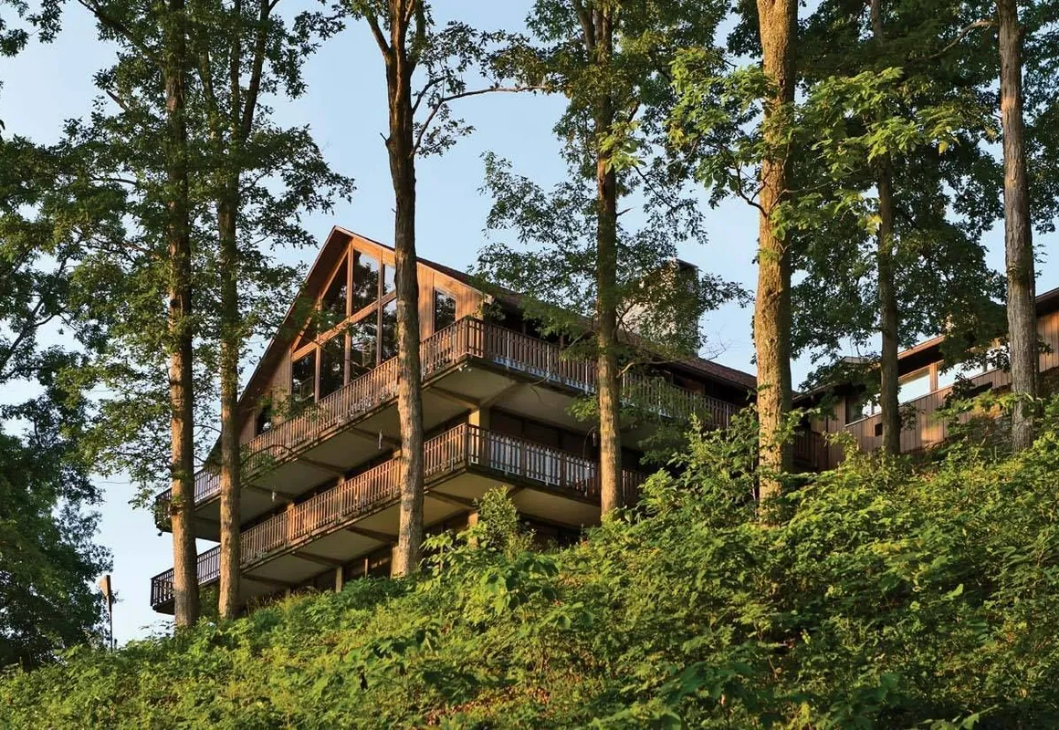 Burr Oak Lodge and Conference Center hotel hero