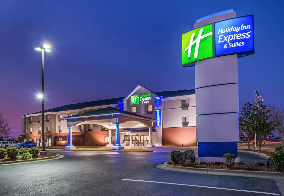 Holiday Inn Express & Suites Lonoke by IHG hotel hero