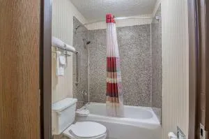 Red Roof Inn & Suites Little Rock hotel detail image 1