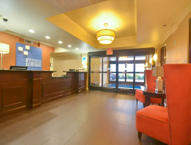 Holiday Inn Express Hotel & Suites Pine Bluff / Pines Mall by IHG hotel detail image 2