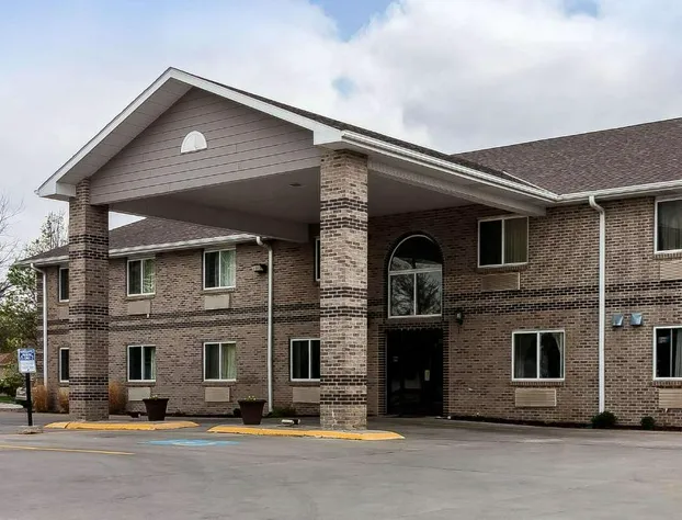 Rodeway Inn Holdrege hotel detail image 2